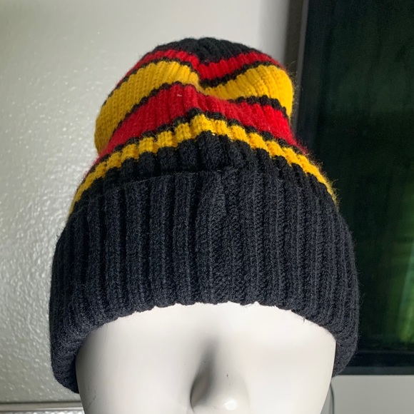 Beanie - Picture 4 of 4